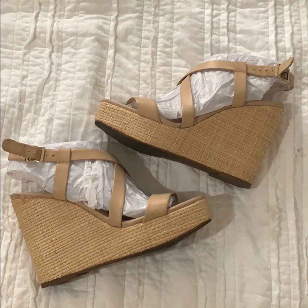 Jessica Simpson Nude Wedges